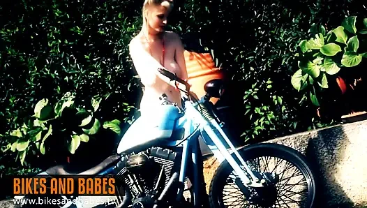 Amelia de luxe - bikes and babes tv sexy videos