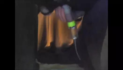 Sağım masası yarak kafası vakum bağlı yarak ve taşaklarla emiyor