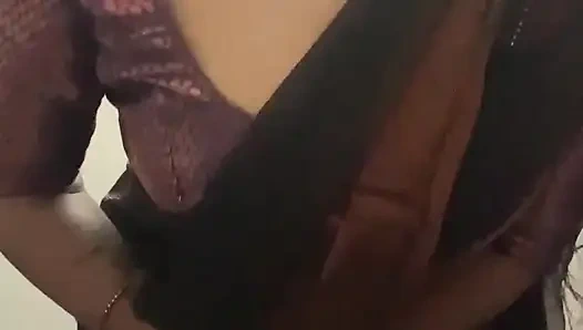 Sizin için benim sari soyunuyor