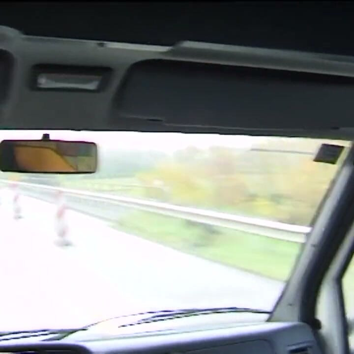 Lovely blonde chick pleasing two thugs
