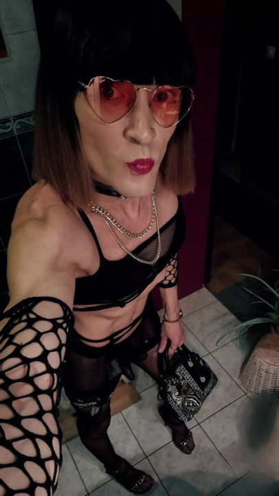 TikToc : StreeT🧱HooKER.. VaneSsaBiTCHx PariSChienneTrvprod⁹¹