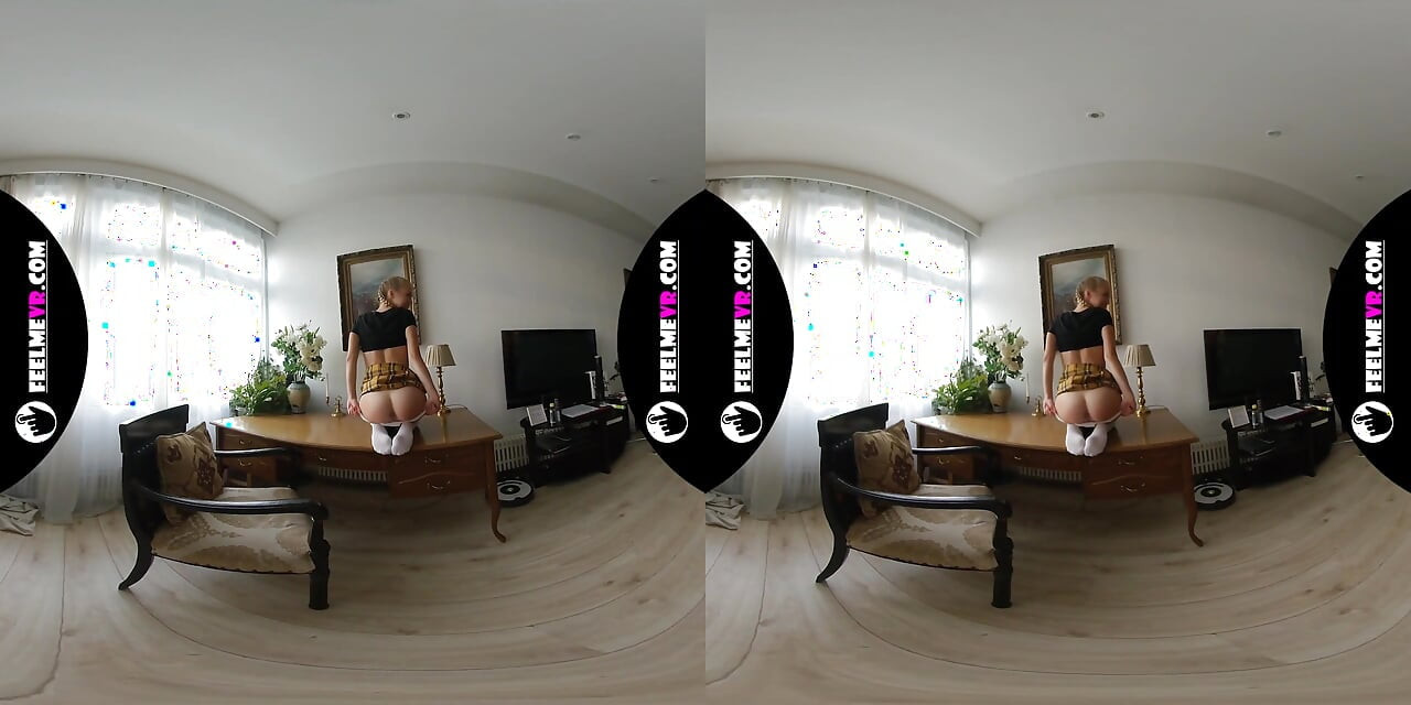 Model Remaja Layza berbogel dalam penggambaran 3D Vr180 Backstage