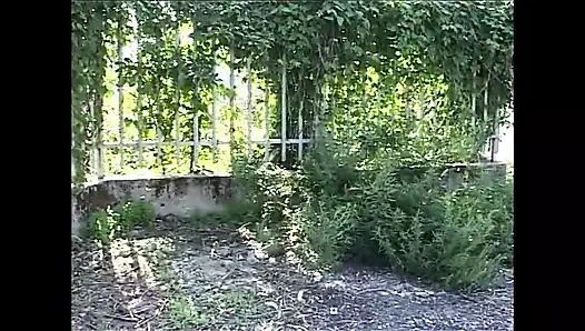 Seksi büyük memeli latin orta yaşlı seksi kadın prezervatifle domalarak sikiliyor ve götüne boşaltıyor