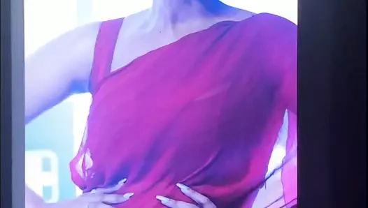 Cum üzerinde nivetha pethuraj