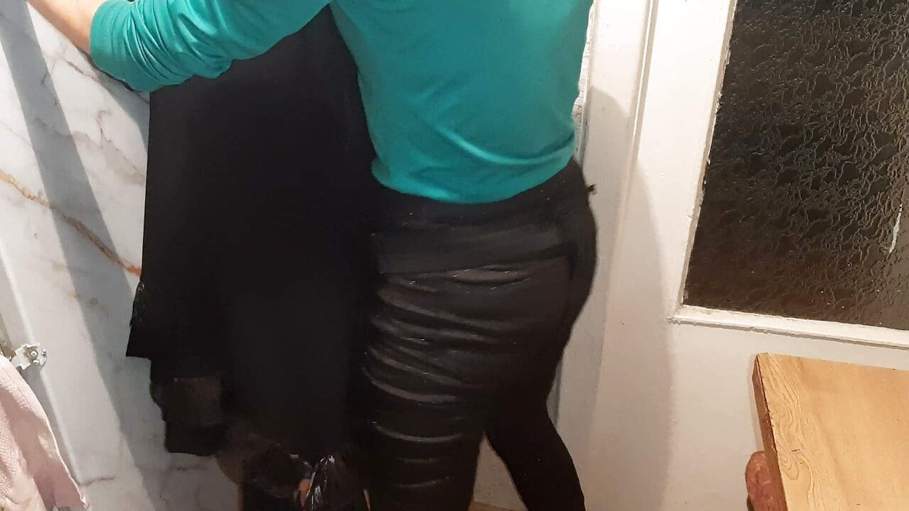 I watch and masturbate while my girlfriend fucks my stepmother