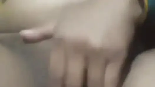 Video Seks Saudara Ipar Yang Baik Diputar Dengan Sumbat Anal