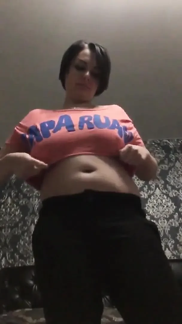 Titties want to go out from t-shirt! Freedom to titties!