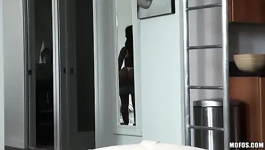 O kızı tanıyorum - zor bir günün ardından Jynx Maze bunu en iyi şekilde yapıyor
