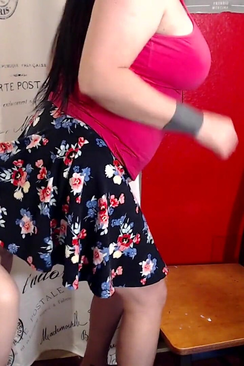 MILF Goddess Farts on Lesbian Sex Slave