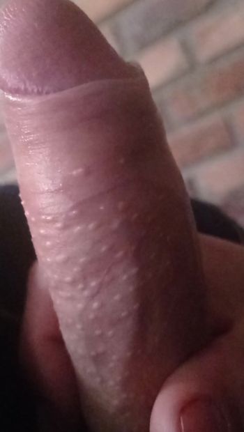 Sexo anal por primera vez con juguetes y mucho semen