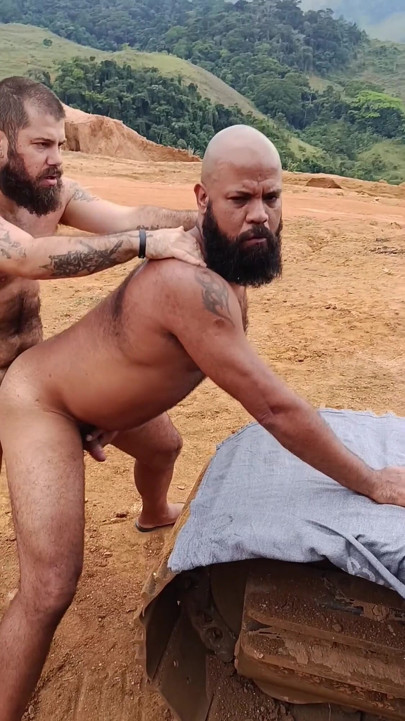 Bearded Uncle Being Fucked by Zé Agroboy in Passio in the Countryside