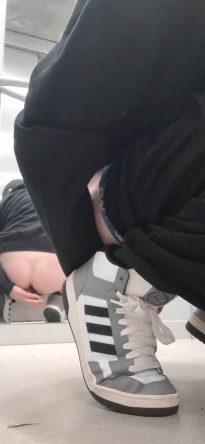 Husband with big cock in elevator inserts butt plug into his tight virgin ass, just remember this secret