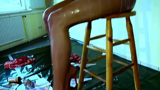 Cewek-cewek hot suka nyepong kontol dan dicrot sperma - DVD