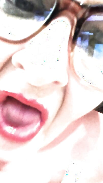 7 este numărul ei norocos când ejaculează peste tot