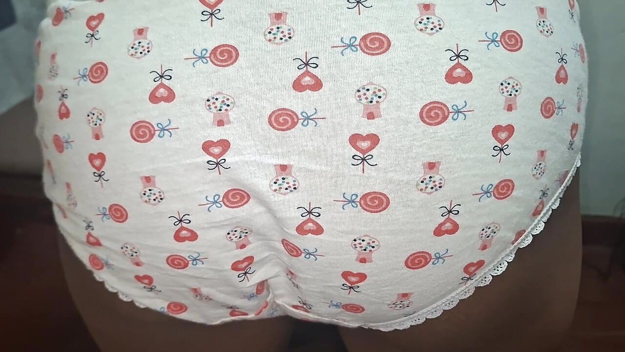 Baby Crazy StepMilf Super gorące domowe wideo