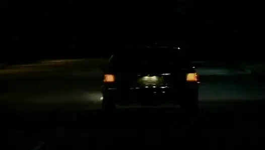 Классическую крошку-блондинку жестко трахнули перед камшотом на лицо