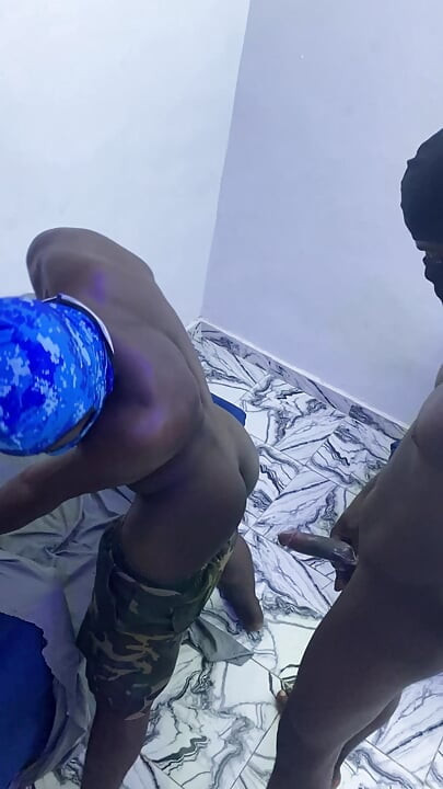Black Bubble Ass Guy Likes My Dick