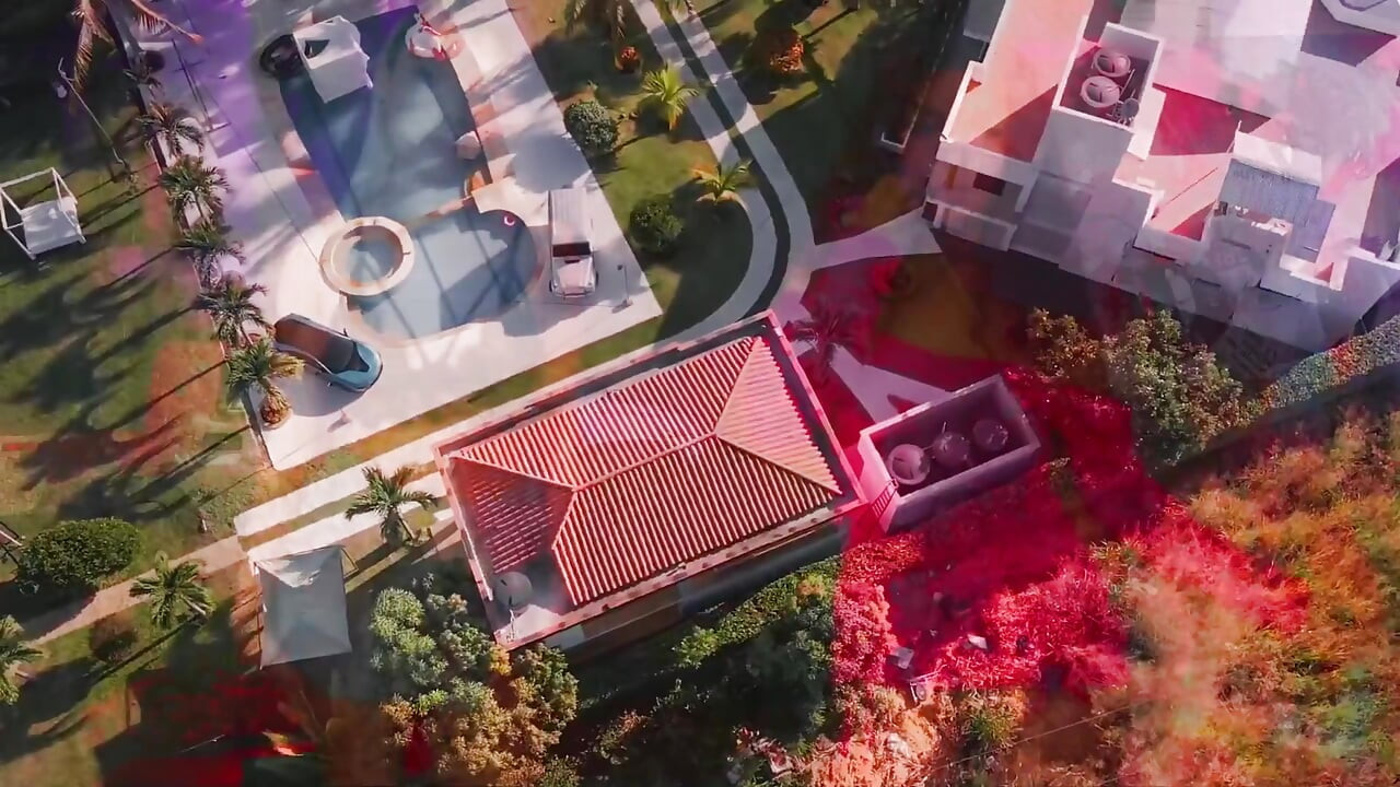 I moan while my friends masturbate me GGmansion