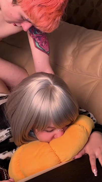 Spectacular moment from "Hot sex of two teenagers in the parents' apartment"