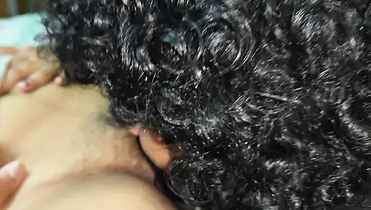 Pijat terapis dan pijat hot wanita dengan ngentot habis-habisan dan jilat memek hot gadis india