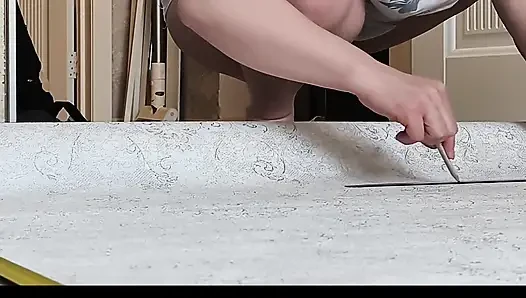 Külotsuz orta yaşlı seksi kadın.