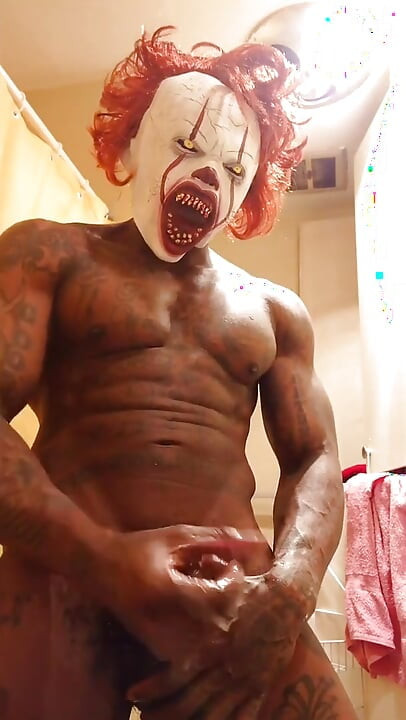 New Porn: BBC Worship Hallelujah Johnson (The Tears Of A Clown) Tall Dark Chocolate Muscles Tattoos Hairy BBC Hallelujah Johnson