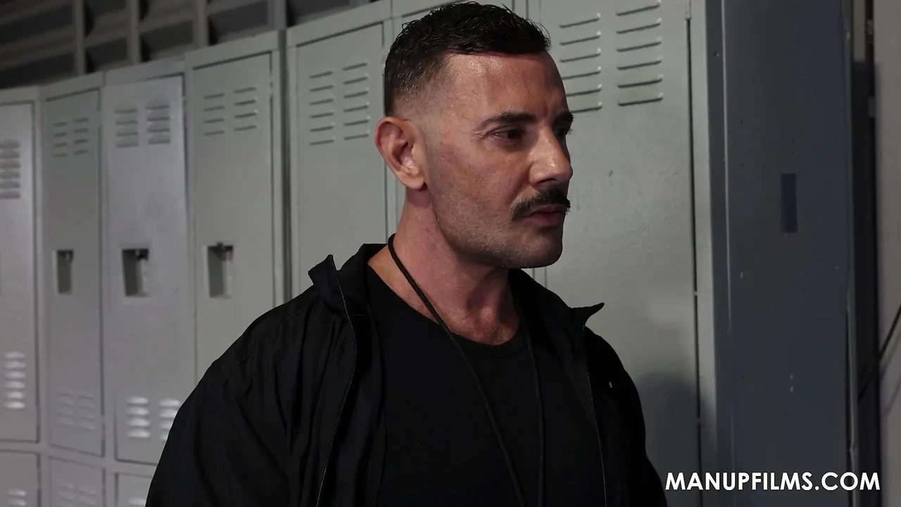 我非常擅长这个，教练！Lenny Fuego和Max Sexystache在Manupfilms