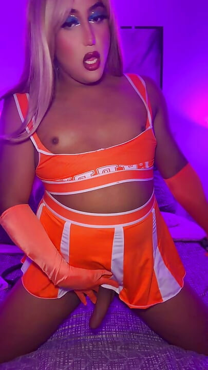 I'm a sexy cheerleader