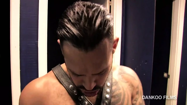 Viktor fucks Alejandro a tough guy butt fucking sex !!