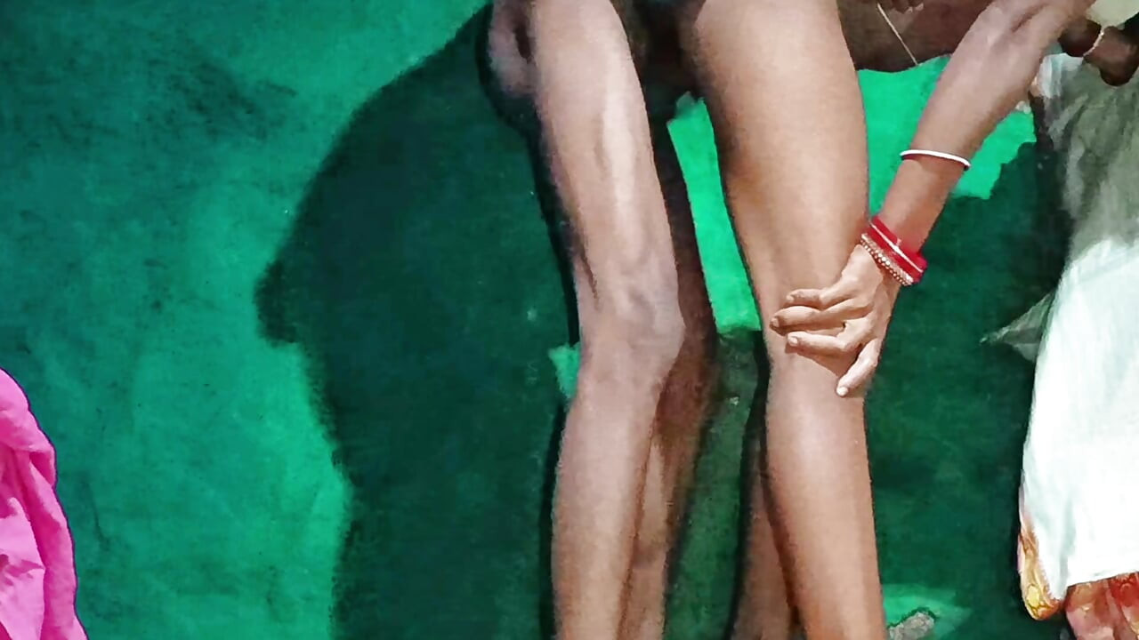 Fuck Indian village Bhabhi for 10 minutes, now you will have full fun.