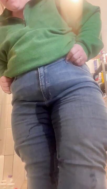 Pissing pants agian