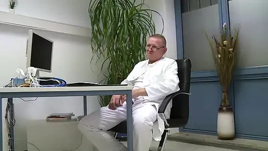 Blonde Patient Gets Wild Gyno Exam Fuck