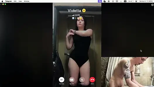 Model webcam bikin cowok ini crot dua kali via panggilan pribadi!