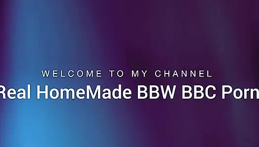 Büyük siyah yarak kanepede amımı sert ve derin bacaklarla sikiyor