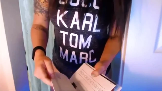Hot gassy roomate