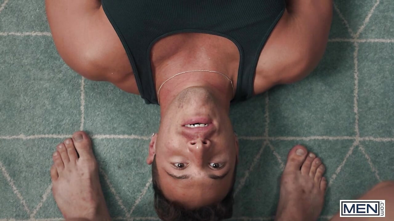 Men - kyle fletcher dan adam awbride ngasih tumpangan liar sama danny fantasi untuk bisa bikin cowok ini lupa akan masalah ujiannya