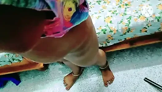 Istri india dientot habis-habisan sama teman suaminya sendiri sampai meringis keenakan