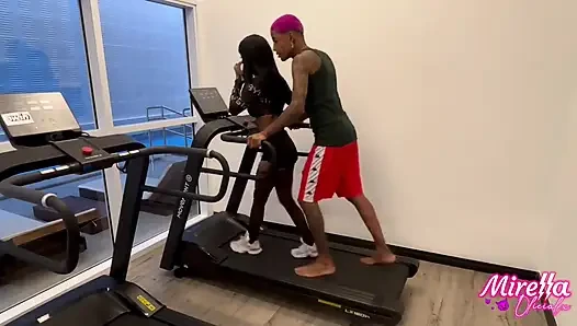 Ich, das dünne, silikonisierte Mädchen von Smart Fit