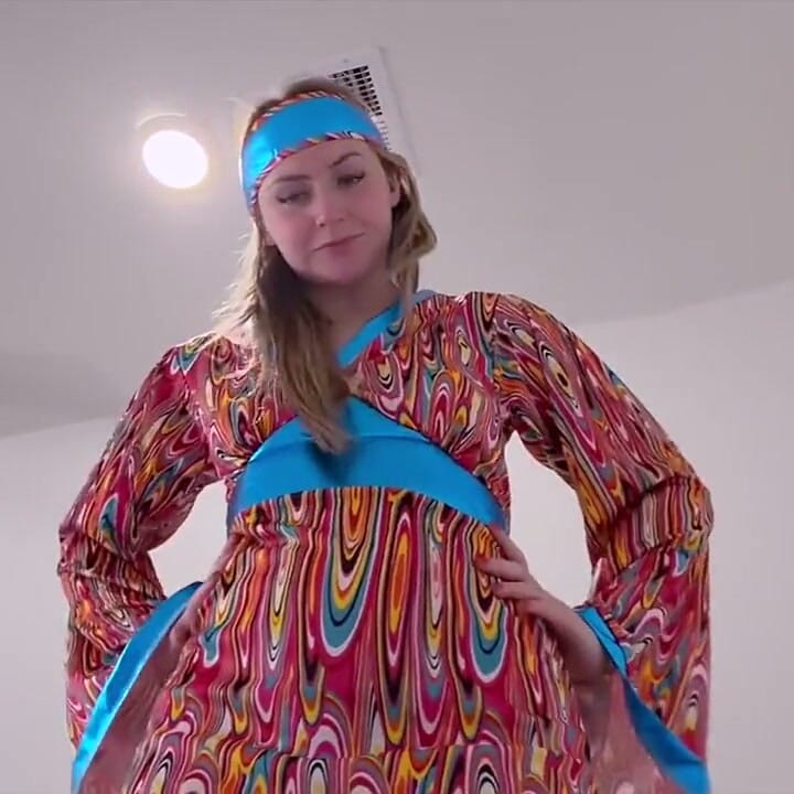 London Evans , Groovy '60s Giantess Domination 4K-pov Shrinking Fantasy Awaits!