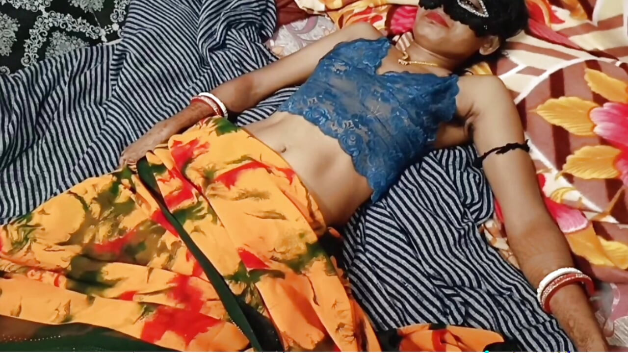 Indiancă sexy desi bhabhi suprice cu futai anal Devar, Devar Bhabhi sex anal dureros pentru prima dată