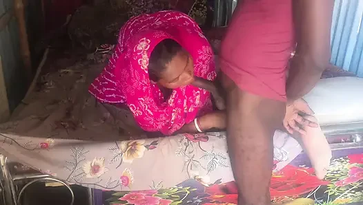 Desi hot bhabhi ko doggy style mein chudai ki