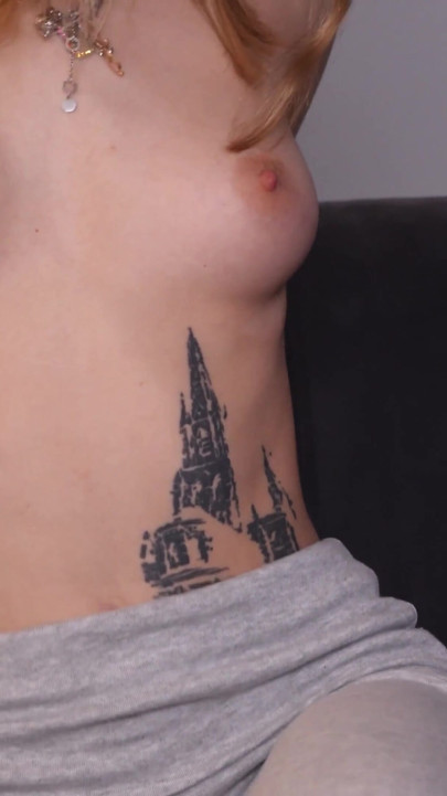 Setiausaha saya memberikan blowjob yang hebat dengan mulut basahnya | Klip 1