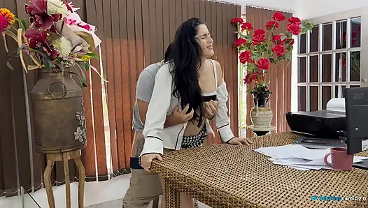 Sekreterim maaşını nasıl kazanmasını biliyor, acımasızca götünü veriyor!