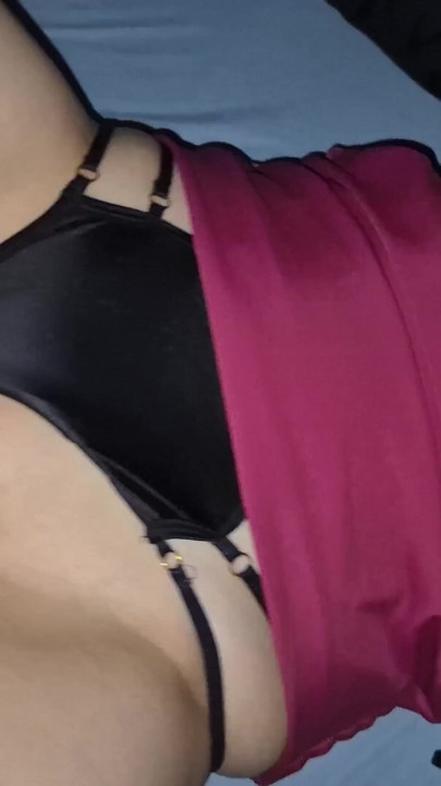 Rave girl screaming and moaning during orgasm. She's out of control | Clip 1