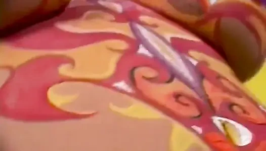 Brittany andrews menggoda para cowok dengan tubuh aduhainya!