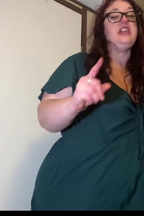 BBW Fart Domination, Loser Bella Blasts Extreme Verbal Destruction Short Edition