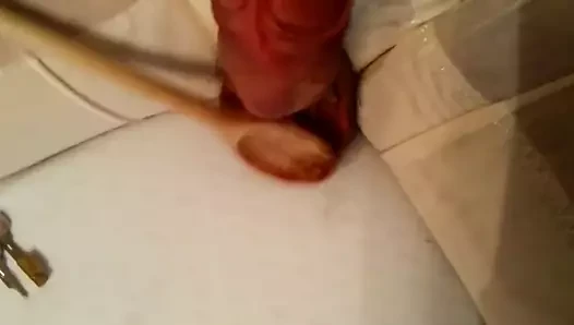 İç çamaşırlı sluttysissyslave'ın boşalmasına izin veriliyor