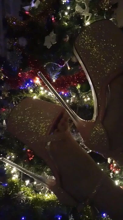 Lady L high heels 6: Happy new year !