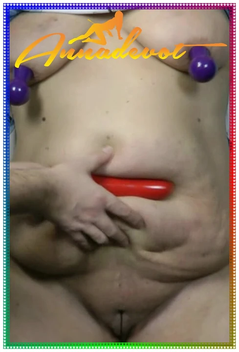 My master plays with my big belly and my fat tits, he makes my belly horny, are you also into women with more on it?