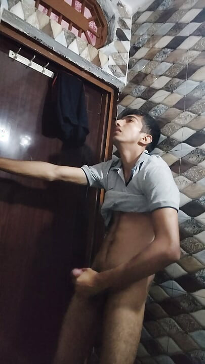 Indian young boy masterbating in her bathroom ft - Rishabh Malik